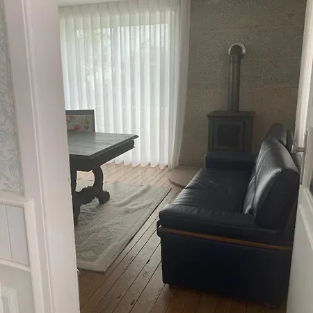 Casa Uveiras Guest house