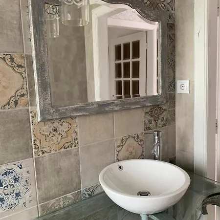 Casa Uveiras * Pacos de Ferreira